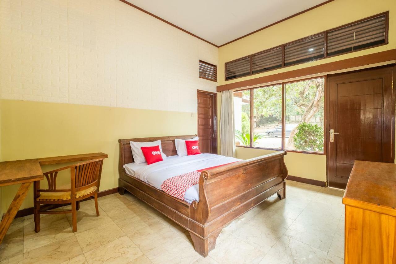 Oyo 951 Cempaka Ratu Beach Resort Sukabumi Εξωτερικό φωτογραφία