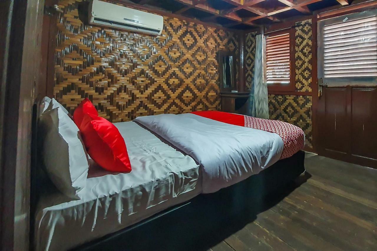 Oyo 951 Cempaka Ratu Beach Resort Sukabumi Εξωτερικό φωτογραφία