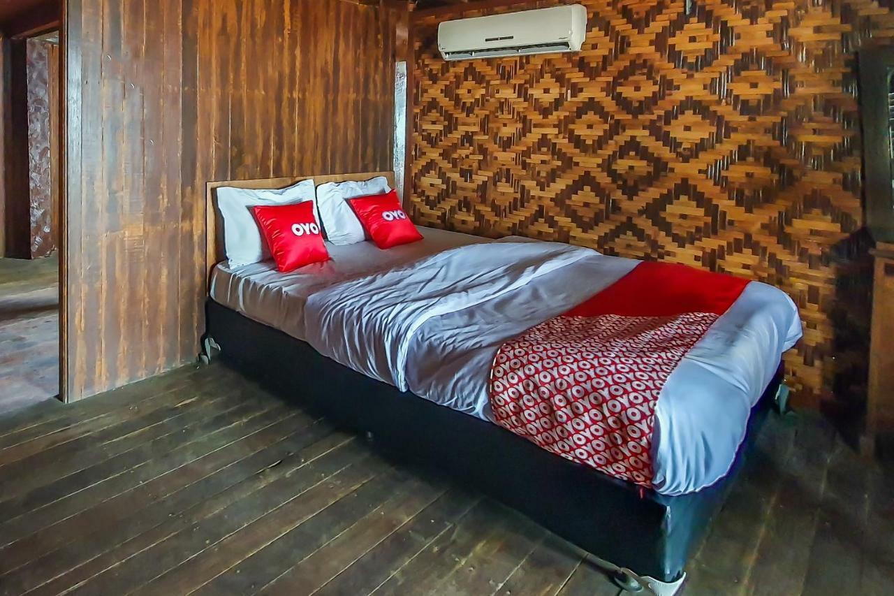 Oyo 951 Cempaka Ratu Beach Resort Sukabumi Εξωτερικό φωτογραφία