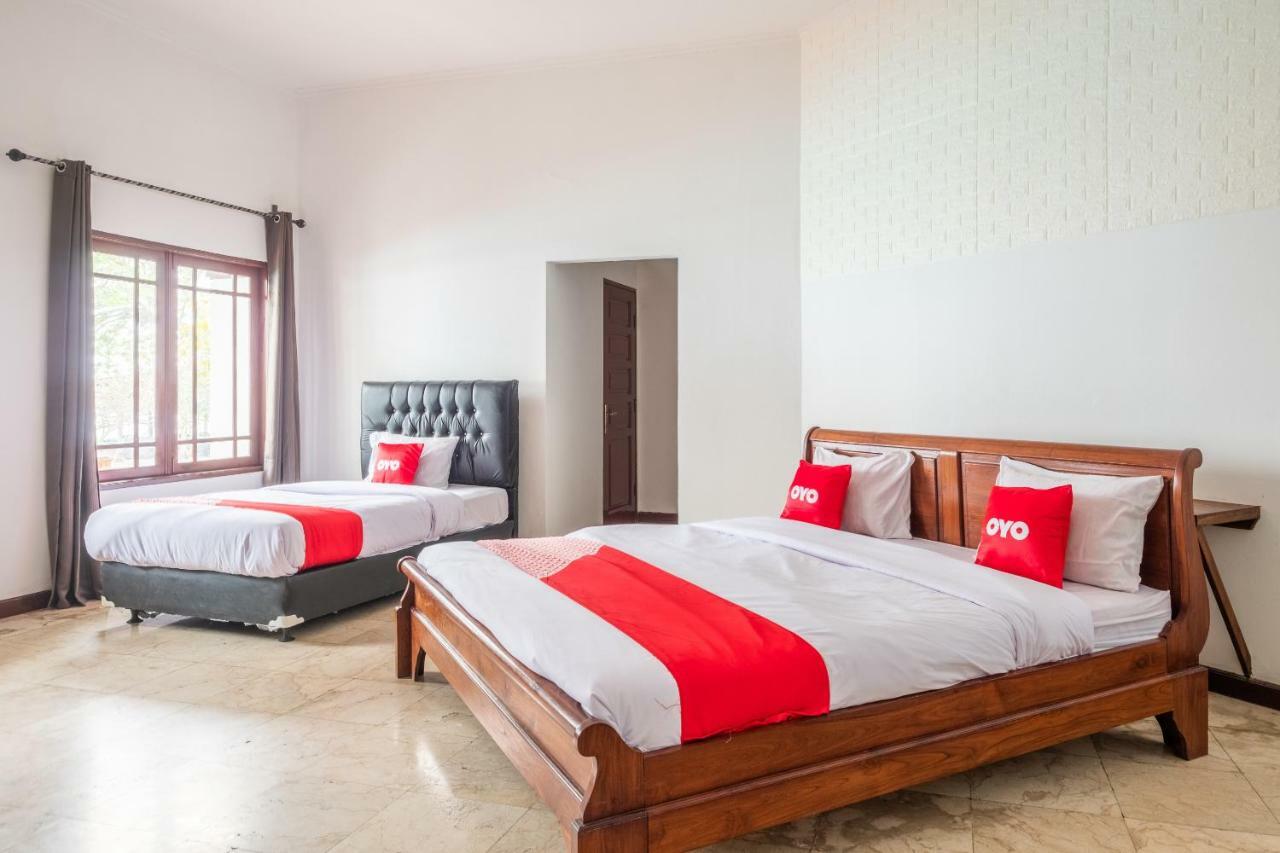 Oyo 951 Cempaka Ratu Beach Resort Sukabumi Εξωτερικό φωτογραφία